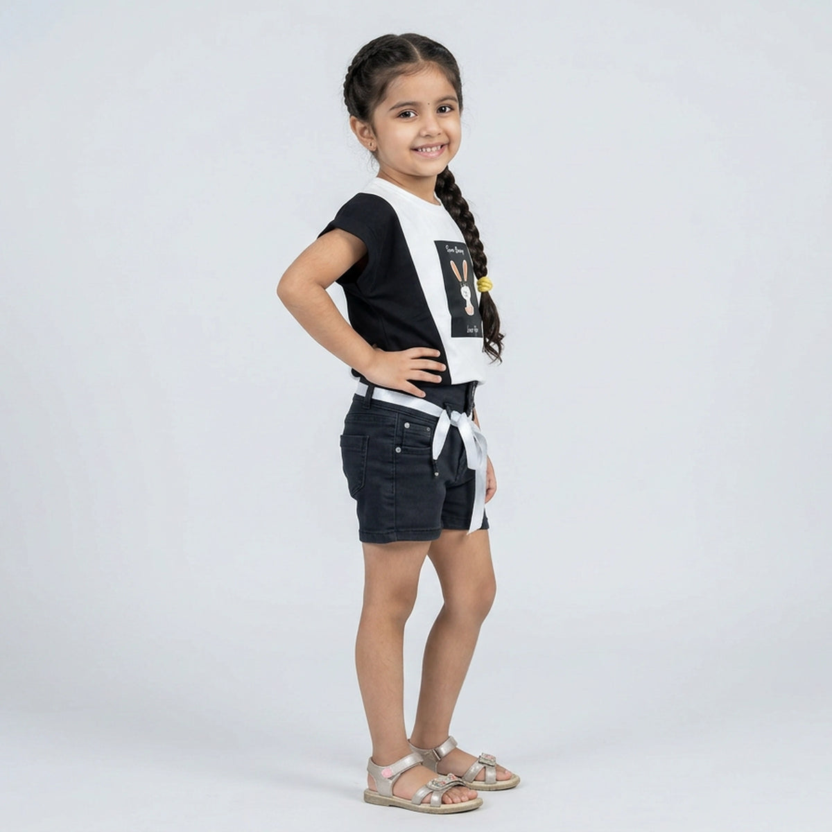 Girls Black & White Bunny Print Colorblock Sweatshirt