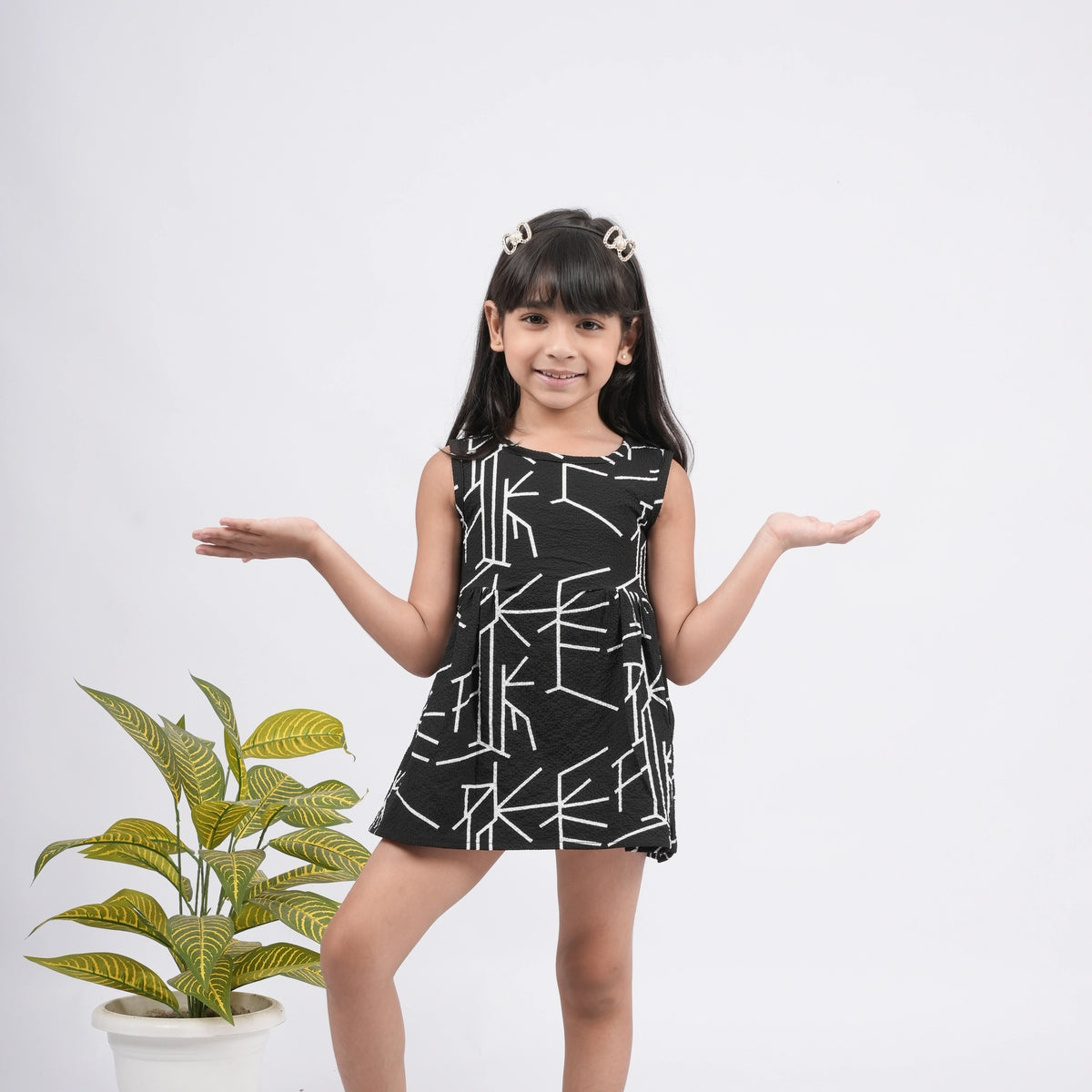 Summer Cotton Frocks for Girls – Abstract Line Design - image 1