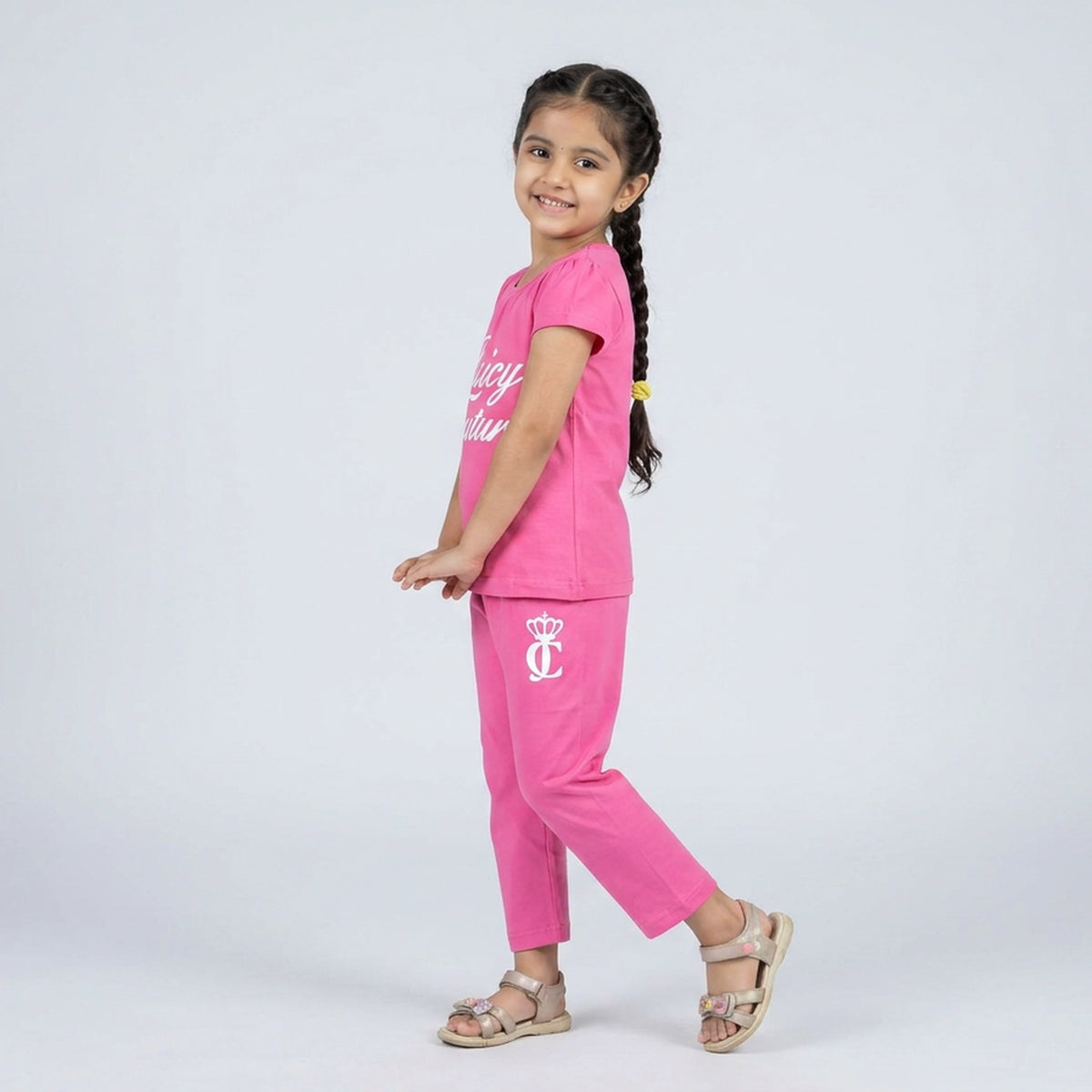 Girls Blue Graphic Print Cotton T-Shirt with Capri Pants Set