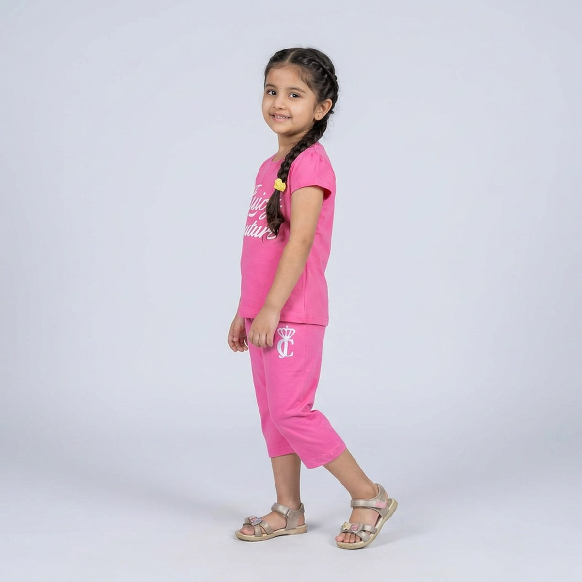 Girls Blue Graphic Print Cotton T-Shirt with Capri Pants Set
