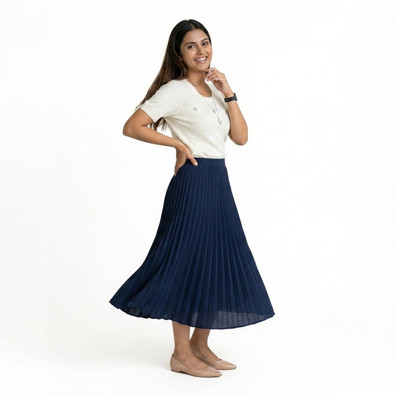 Women Knit Top – Casual Short Sleeve T-Shirt with Minimal Embroidery Detail