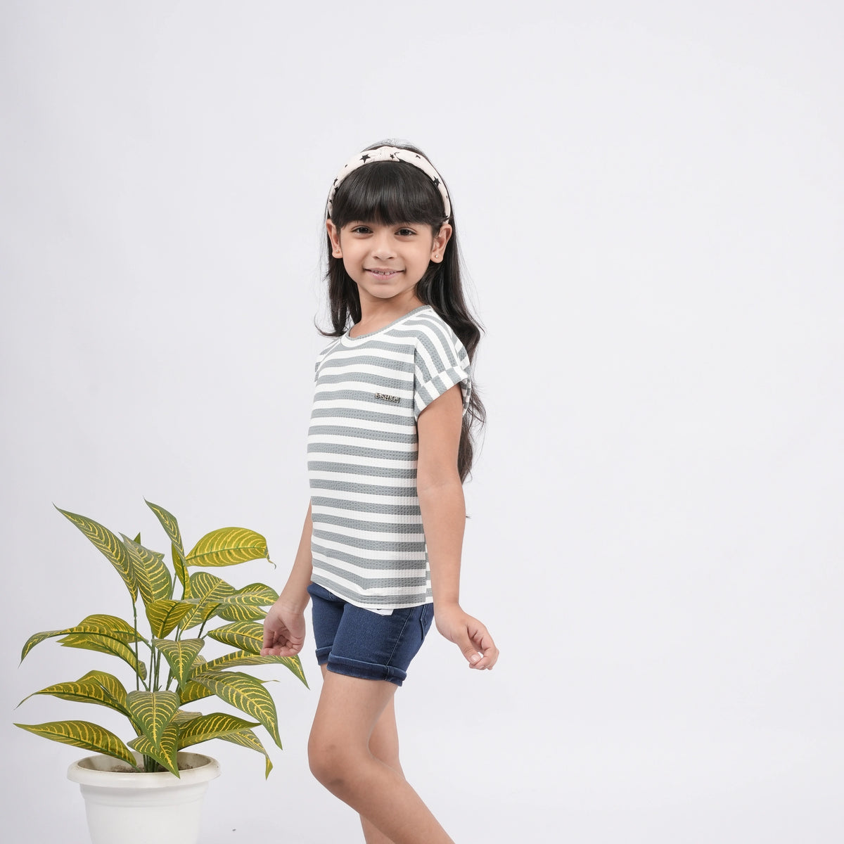 Fashionable Girls Striped Cotton T-Shirt – Perfect Everyday Wear - image 1