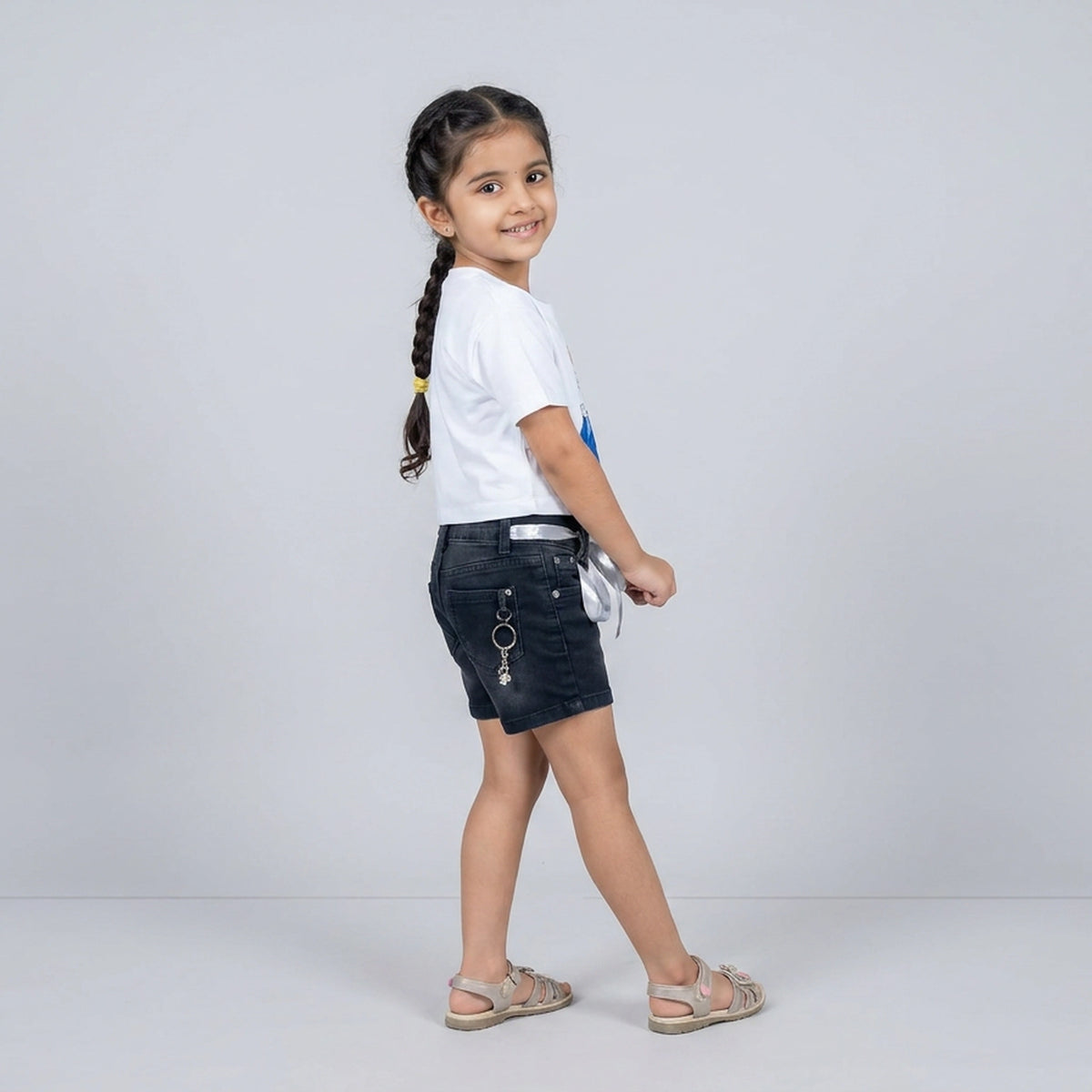 Girls Graphic Print T-Shirt