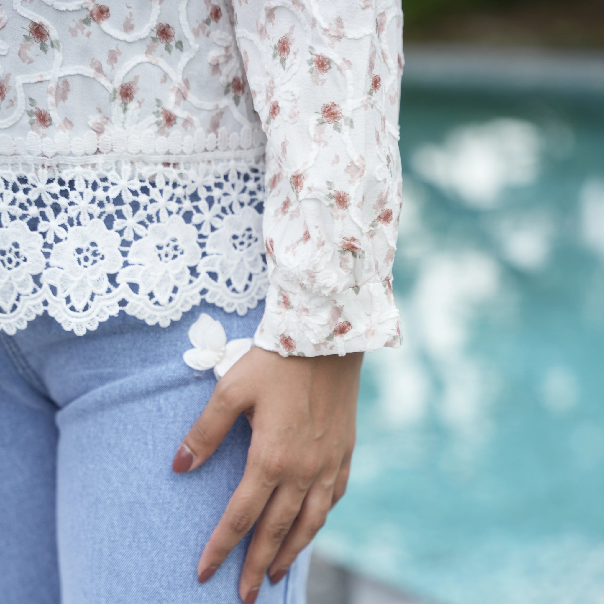 Women's White Floral Embroidered Lace Shirt