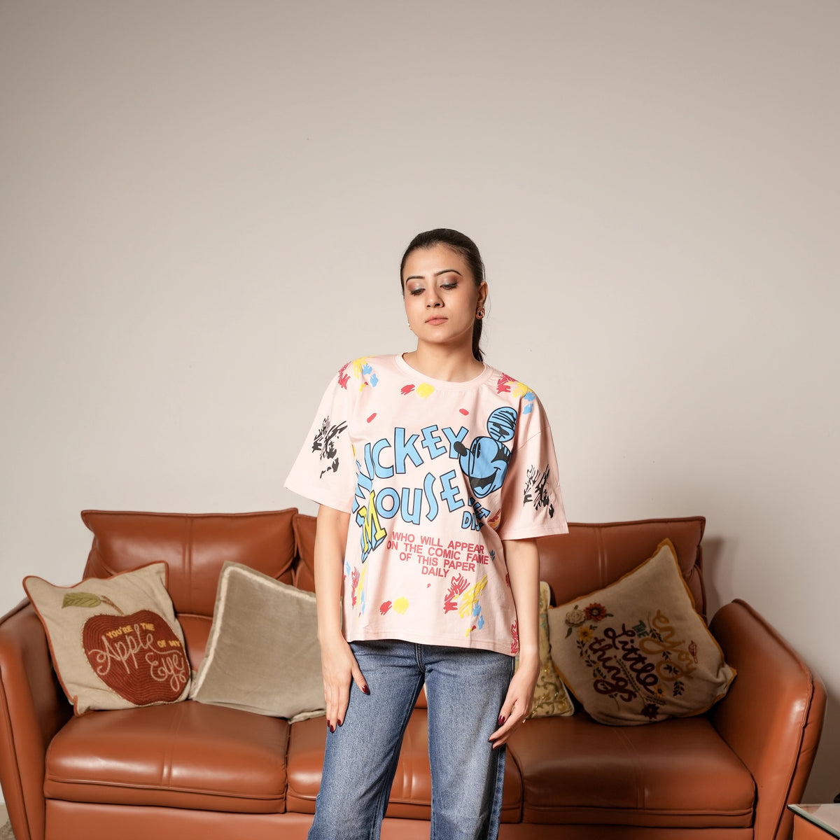 Women's Oversized T-Shirt – Mickey Mouse Graphic Print - image 4