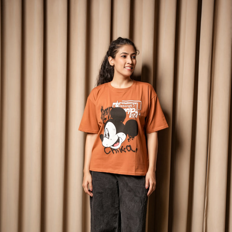 Women's Oversized T-Shirt – Winking Mickey Graphic Print