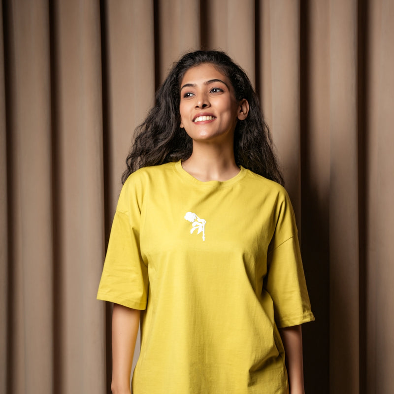 Women’s Oversized Graphic T-Shirt – “No Rain No Flowers” Back Print | Casual Streetwear Tee
