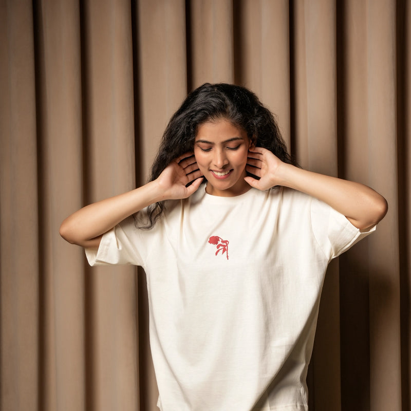 Women’s Oversized Graphic T-Shirt – “No Rain No Flowers” Back Print | Casual Streetwear Tee