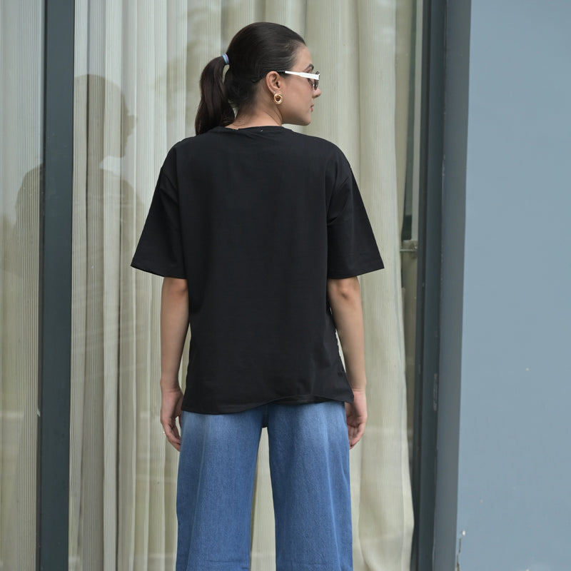 Women's Oversized T-Shirt – Striped Mickey Graphic