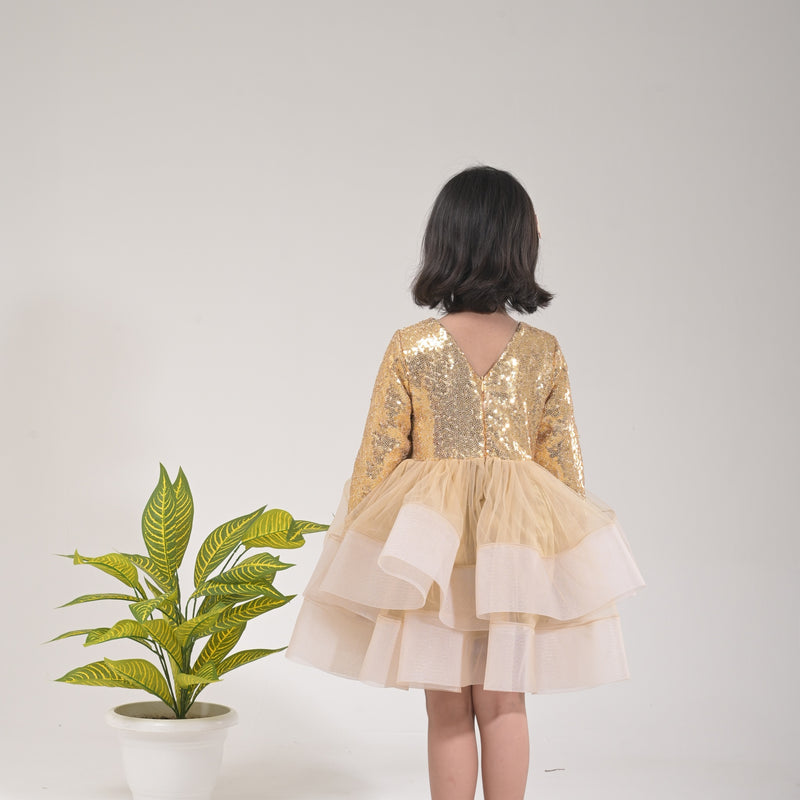 Golden Majestic Princess Dress – Stylish and Regal Look for Girls