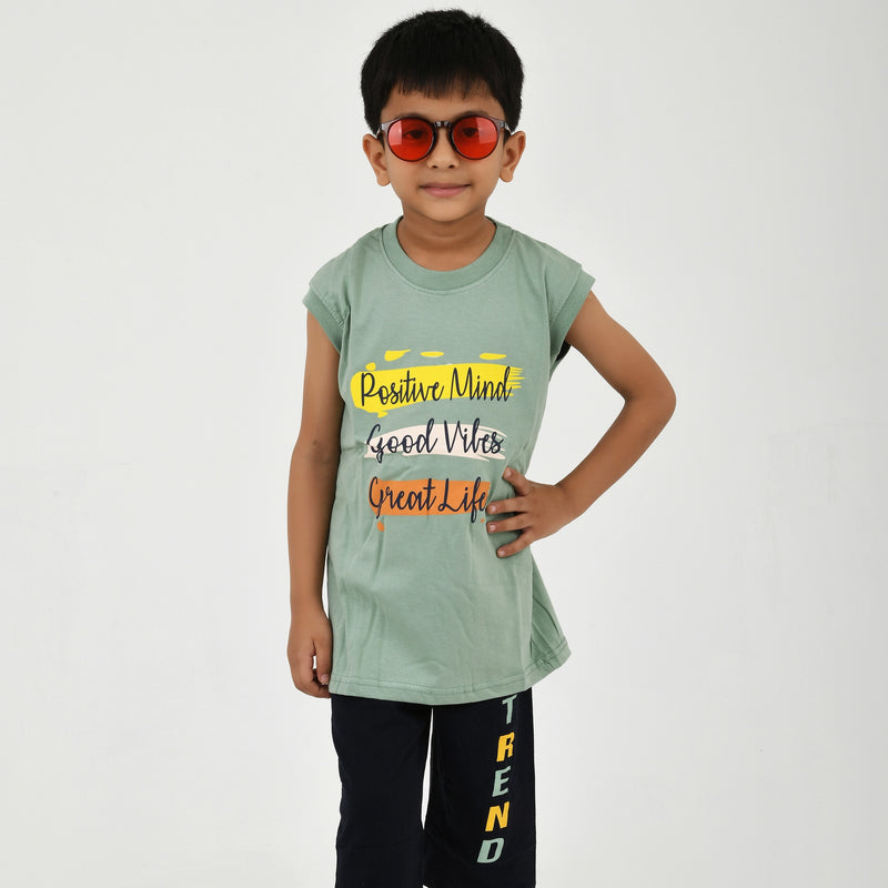 Cut Sleeve T-Shirt with Capri Set for Boys – Perfect for Playtime