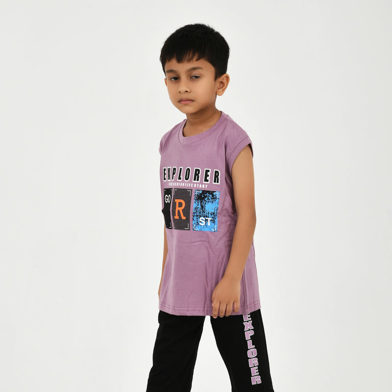 Cut Sleeve T-Shirt with Capri Set for Boys – Perfect for Playtime