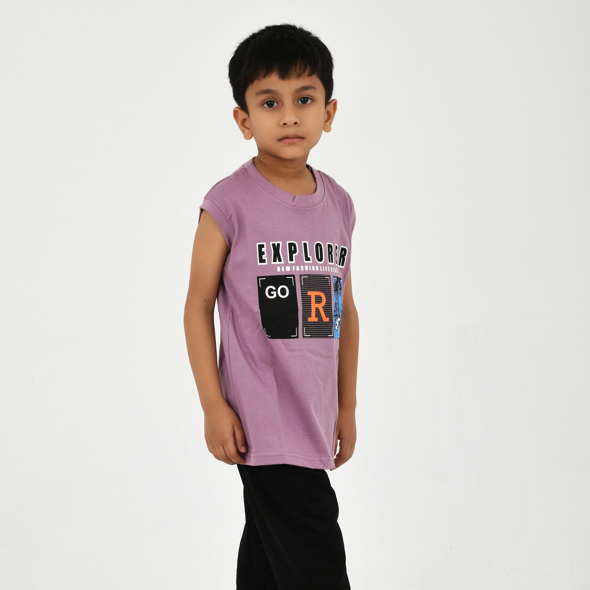 Cut Sleeve T-Shirt with Capri Set for Boys – Perfect for Playtime