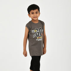 Cut Sleeve T-Shirt with Capri Set for Boys – Perfect for Playtime