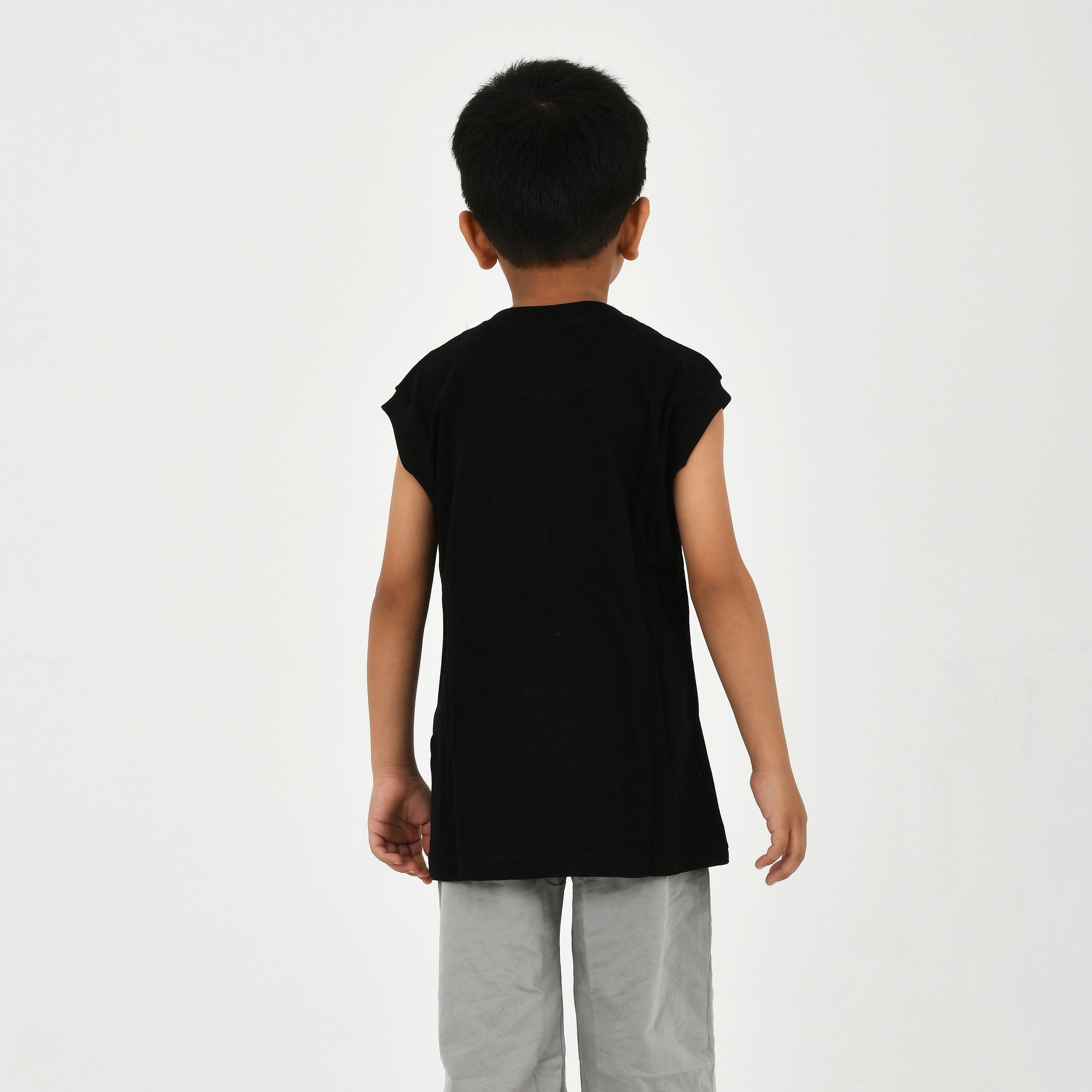 Cut Sleeve T-Shirt with Capri Set for Boys – Perfect for Playtime