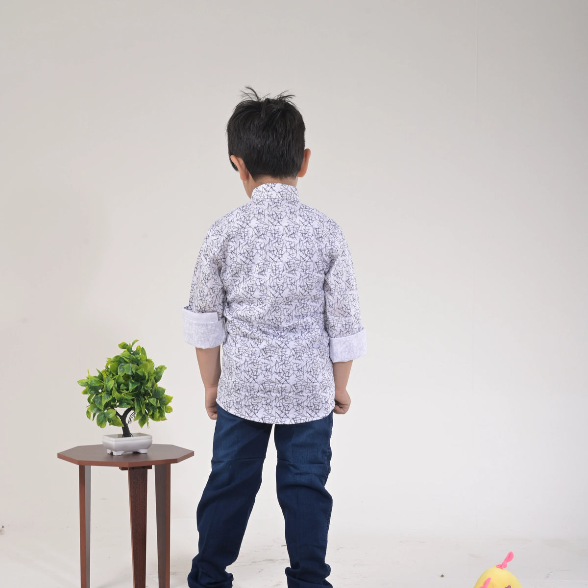 Stylish Boys Printed Shirt & Jeans Outfit – Ideal for Parties & Outings - image 4