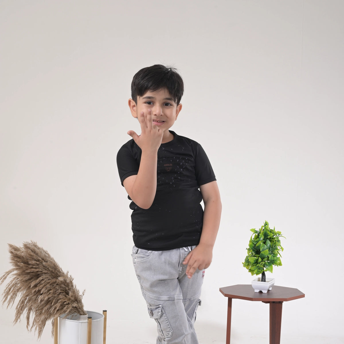 Timeless Elegance - Boys Tshirt H/S