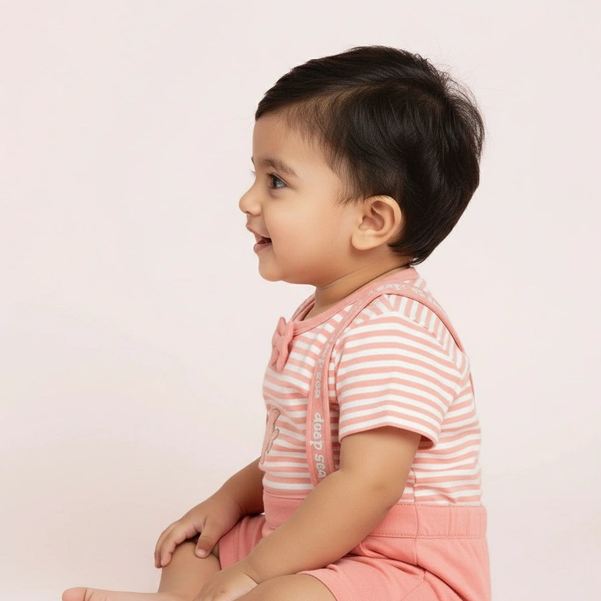 Kids' Romper with Cute Bow Accent – Fashionable & Fun - image 2
